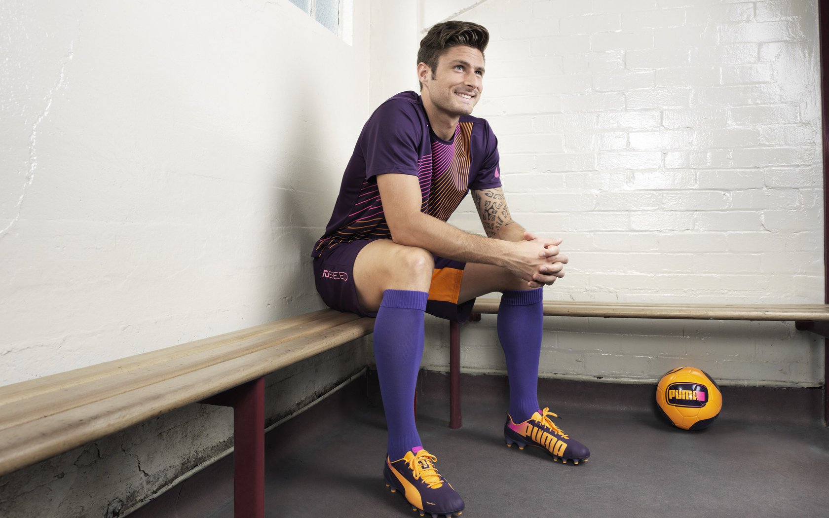 开云官方-各国选手的比赛趣闻，跨越国界的友谊，各国参赛运动员